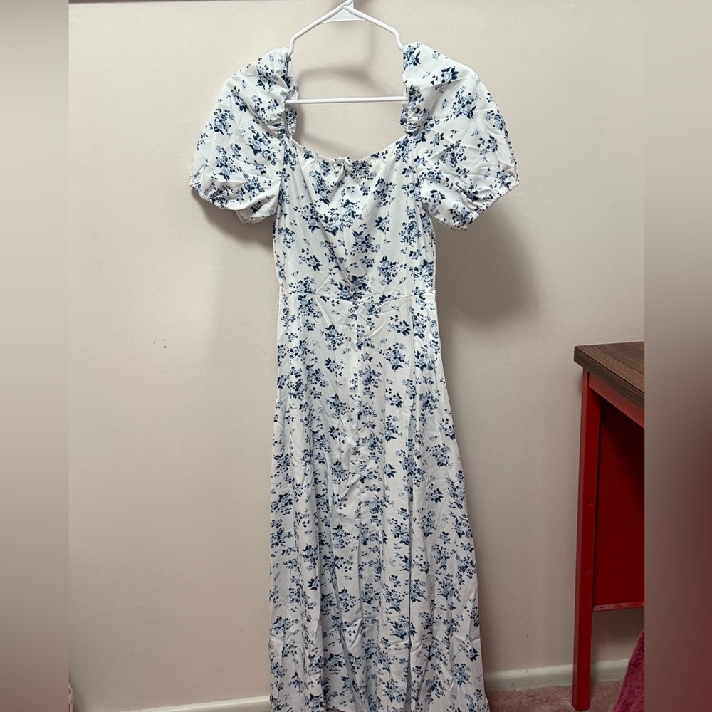 Floral Off-Shoulder Maxi Dress - Picture 2 of 2